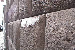 Incan Vitrified Stones: Evidence of Vitrified Stonework in the Inca Vestiges of Peru  Vitrified-rock-loreto01